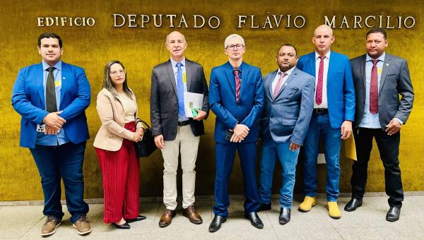 VEREADORES DE COUTO MAGALHÃES PARTICIPAM DE AGENDA EM BRASÍLIA EM BUSCA DE RECURSOS PARA O MUNICÍPIO